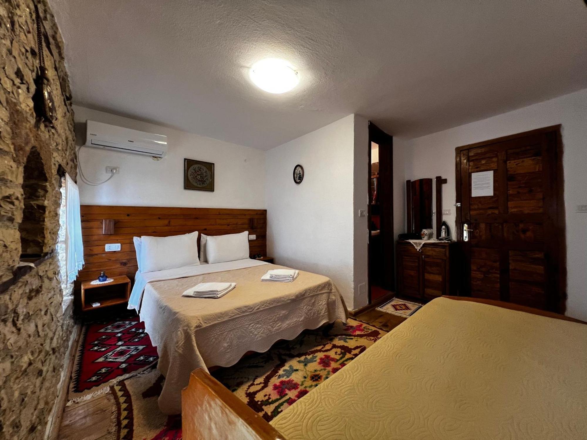 Guest House Salaria Gjirokastra Zewnętrze zdjęcie