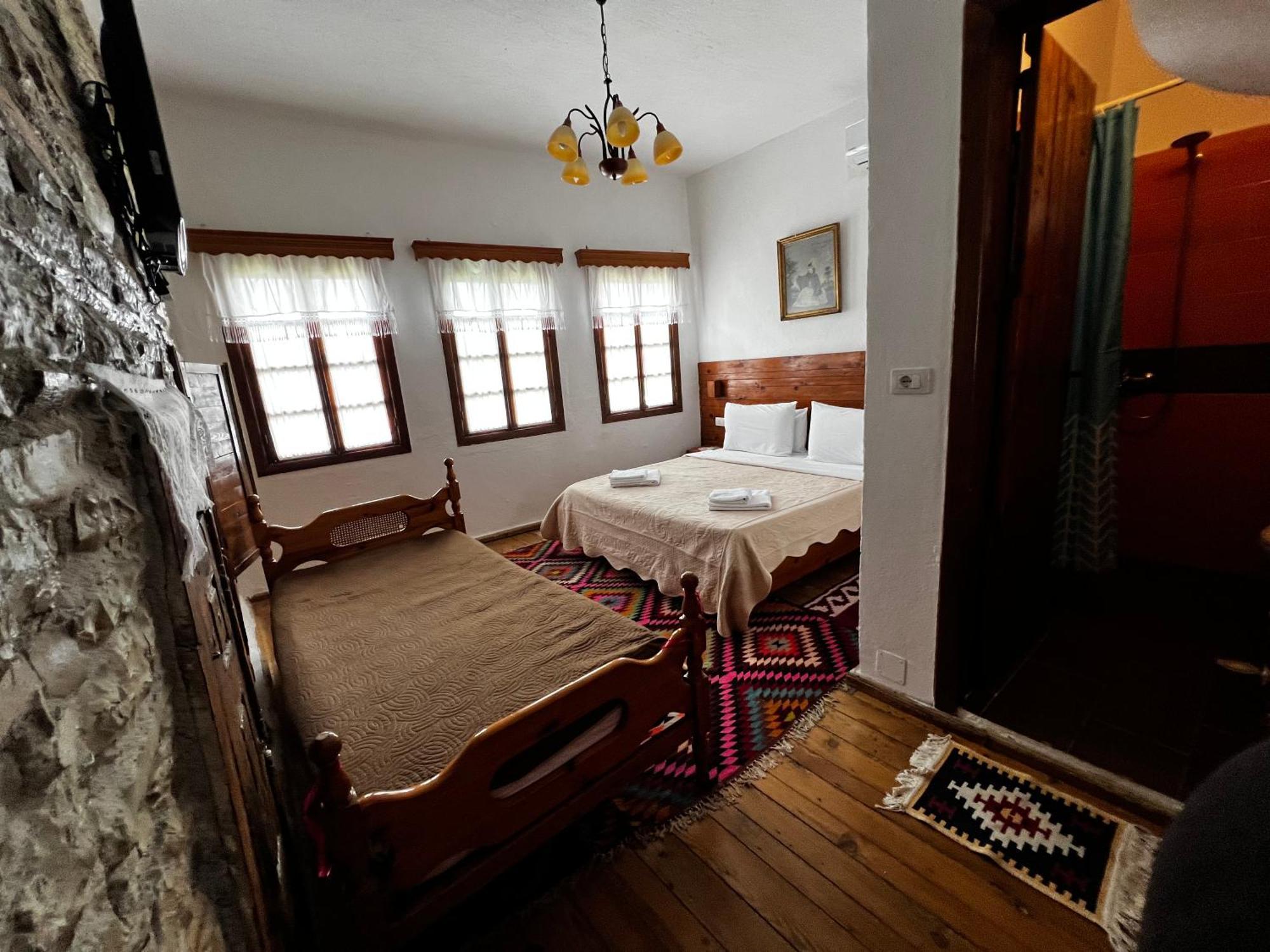 Guest House Salaria Gjirokastra Zewnętrze zdjęcie