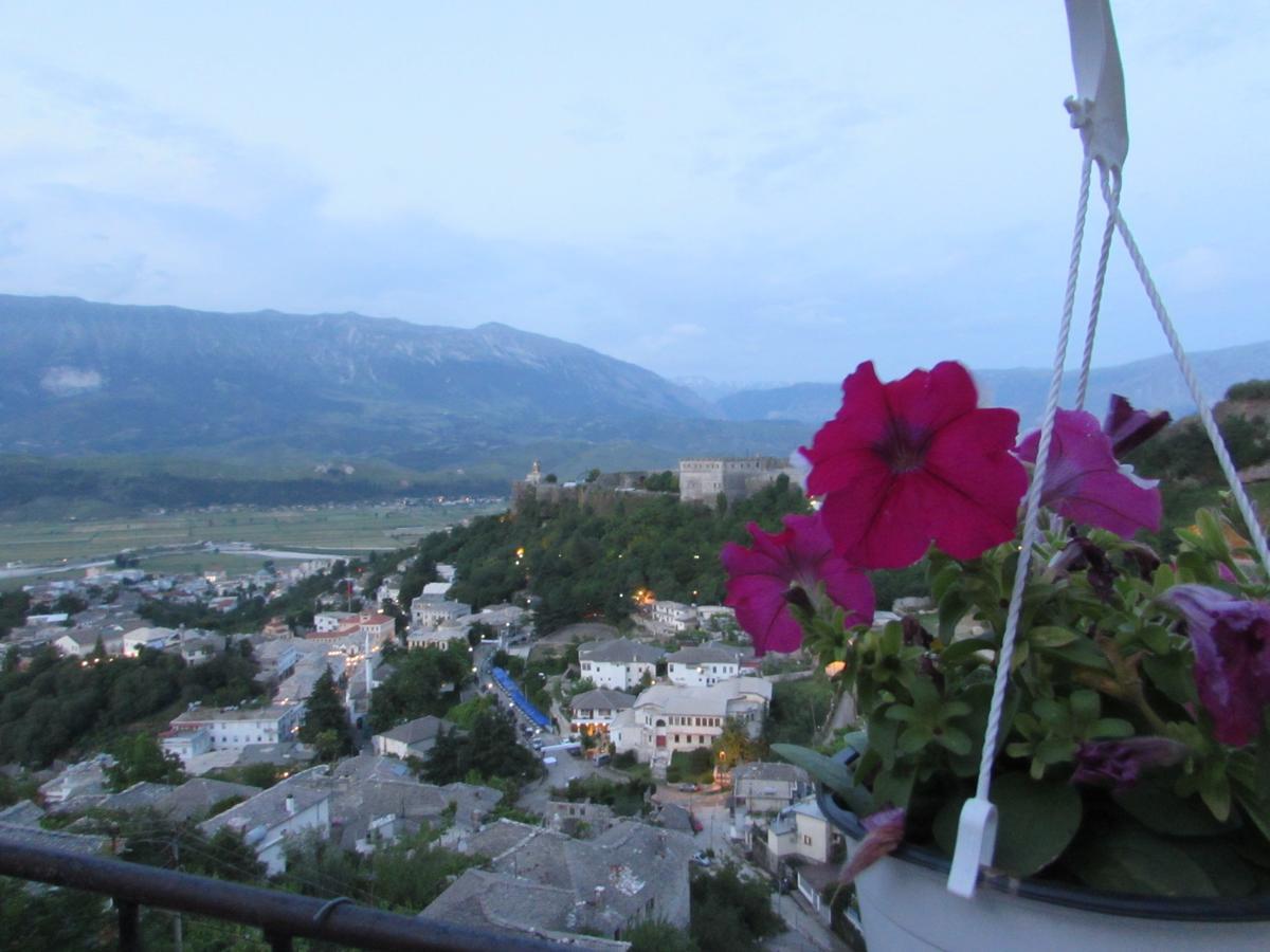 Guest House Salaria Gjirokastra Zewnętrze zdjęcie